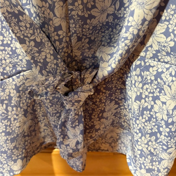 Sienna Sky floral print blouse women’s M - Picture 3 of 11